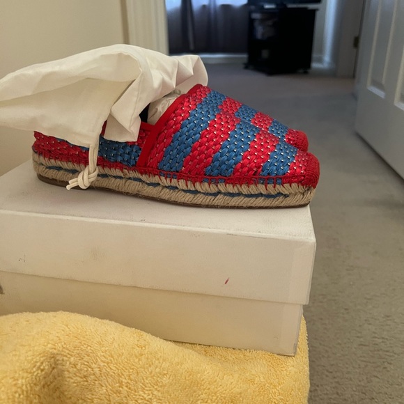 Authentic Balenciaga Espadrilles - Picture 8 of 11